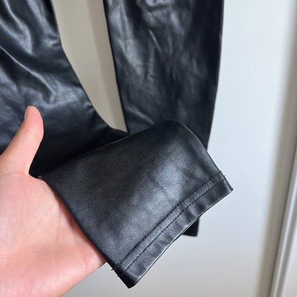 Aritzia Wilfred Free | Daria Vegan Leather Leggings Pant - Picture 9 of 10